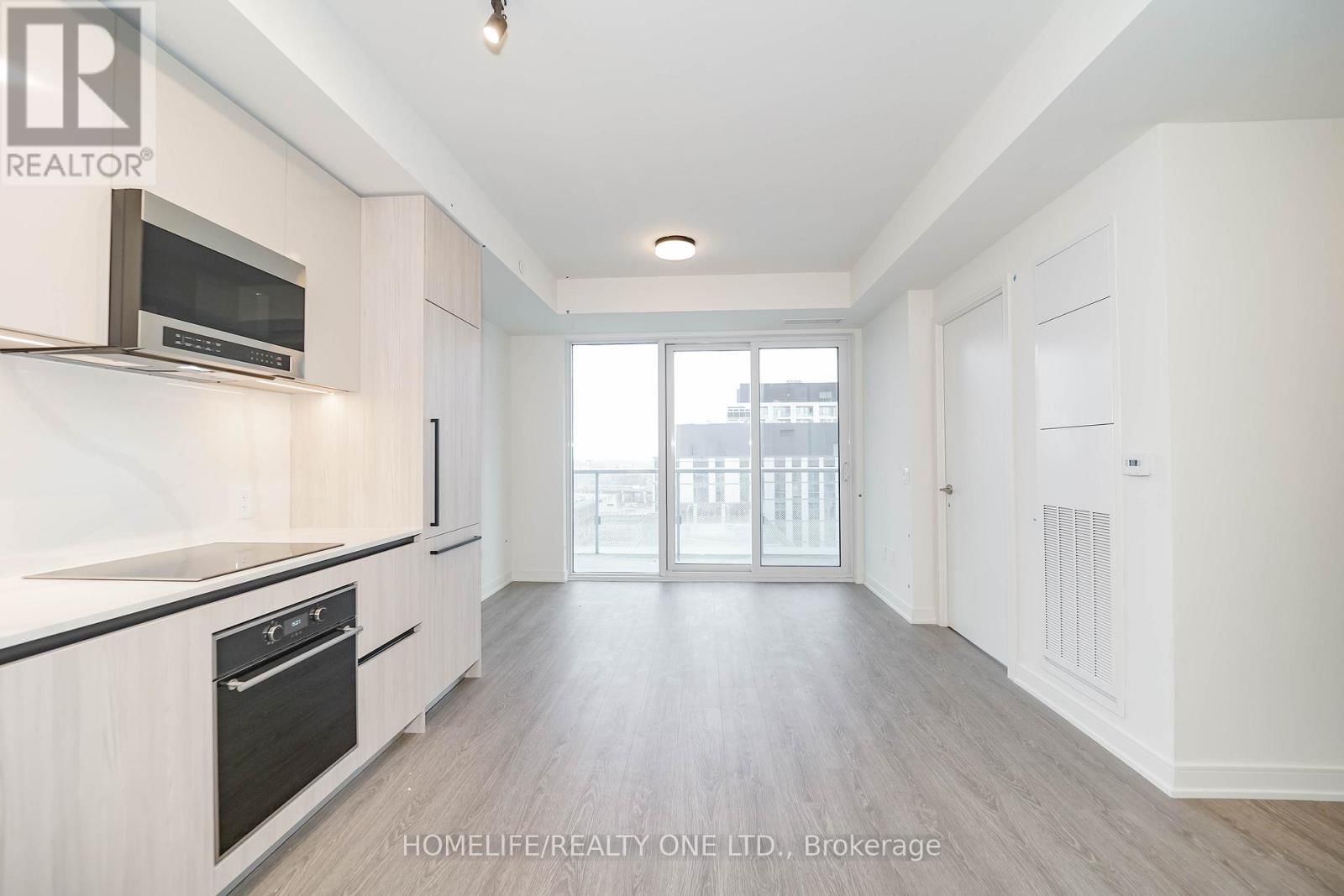 1207 - 425 FRONT STREET EAST Image 18