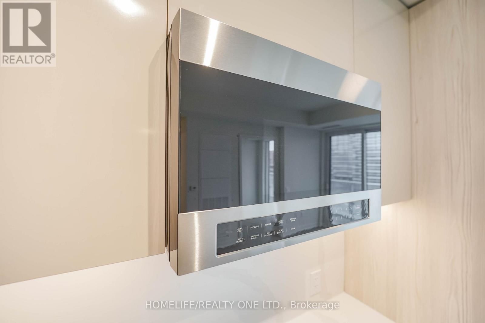 1207 - 425 FRONT STREET EAST Image 21