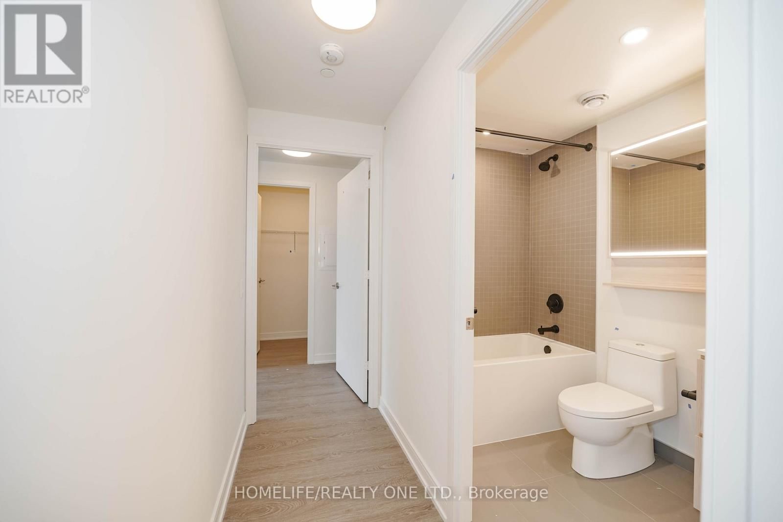 1207 - 425 FRONT STREET EAST Image 35