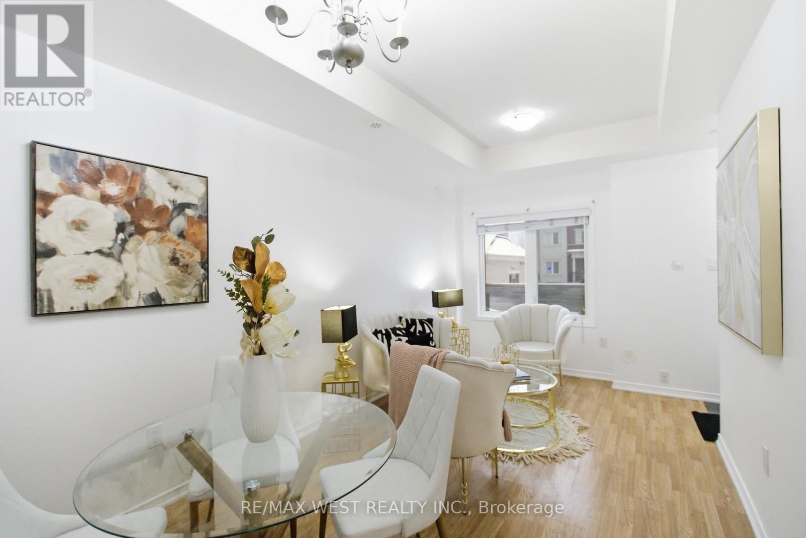 254 - 19 CONEFLOWER CRESCENT Image 9