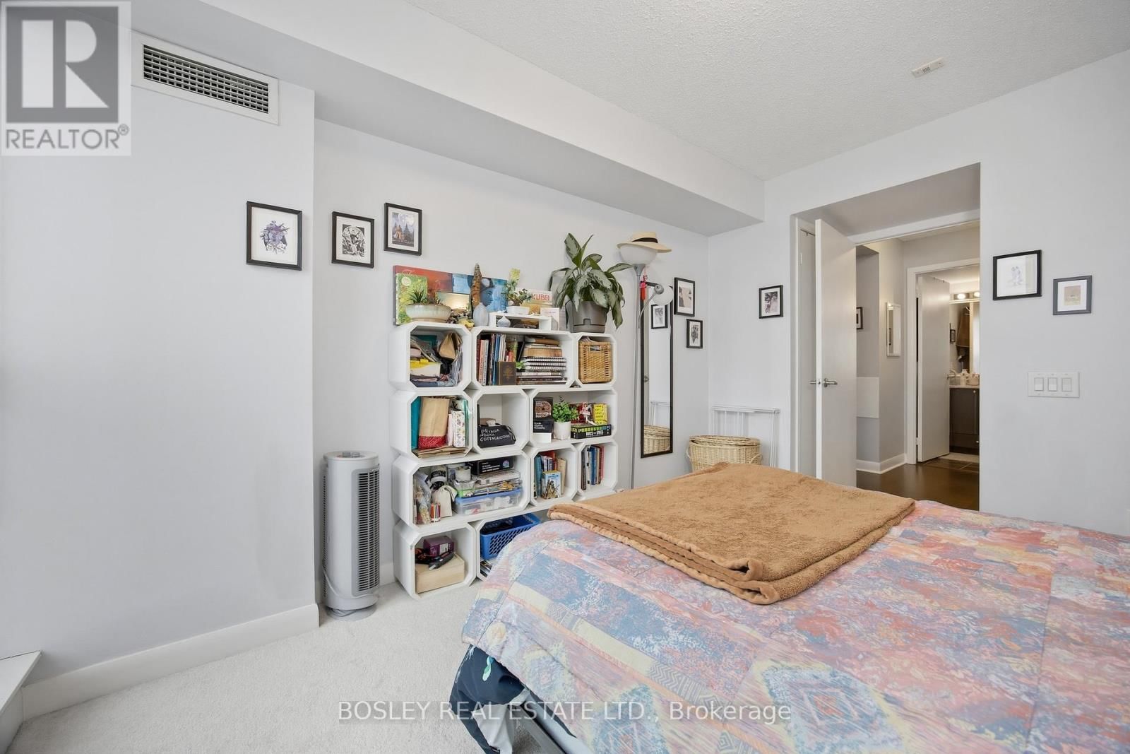 633 - 525 WILSON AVENUE Image 21