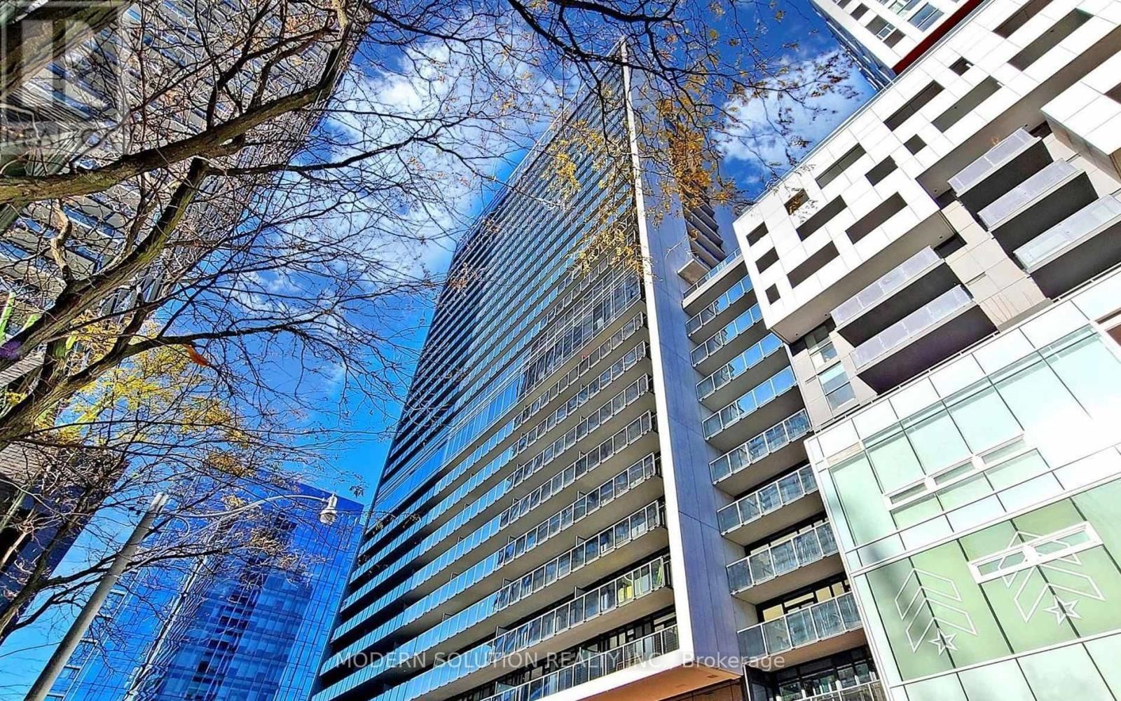 1515 - 330 RICHMOND STREET WEST Image 1