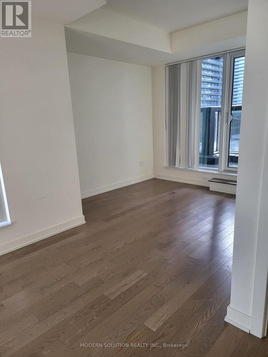 1515 - 330 RICHMOND STREET WEST Image 10