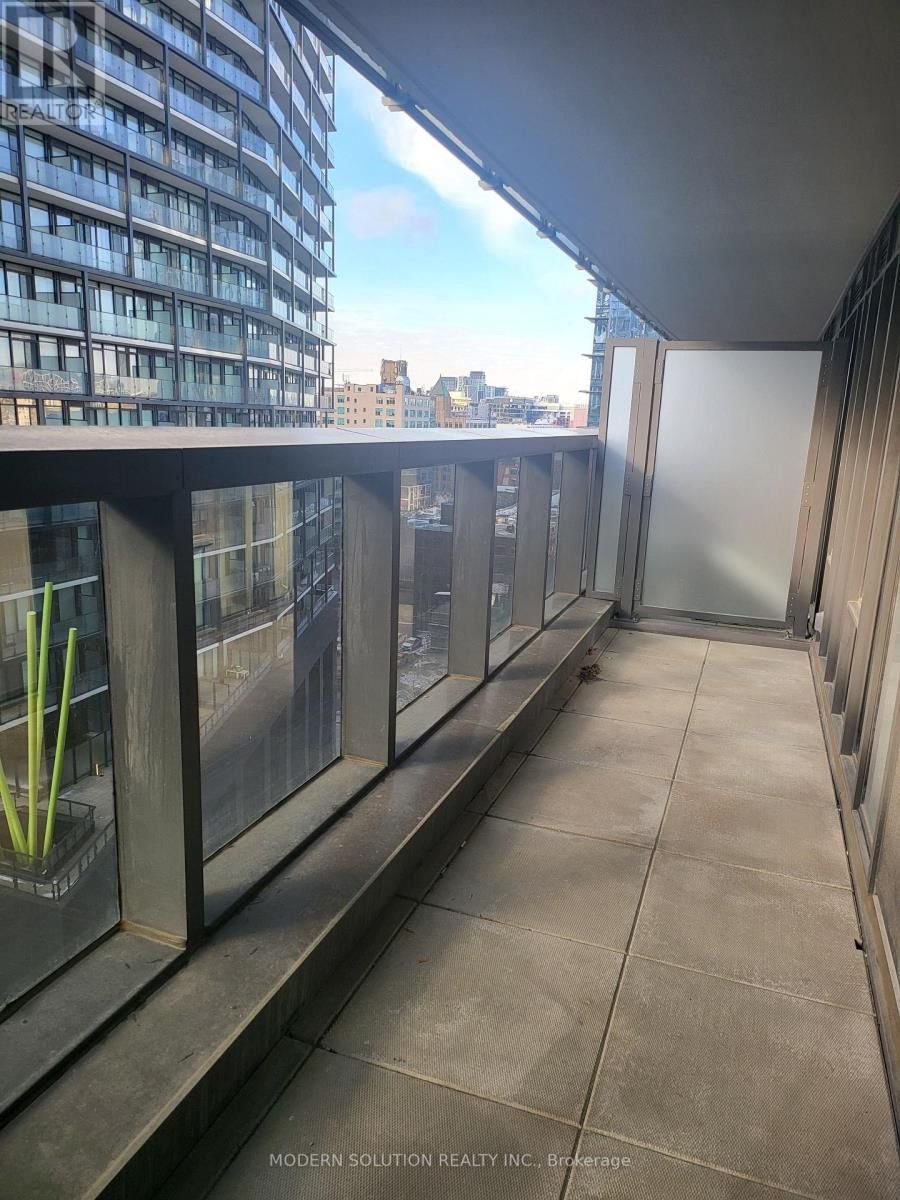 1515 - 330 RICHMOND STREET WEST Image 12