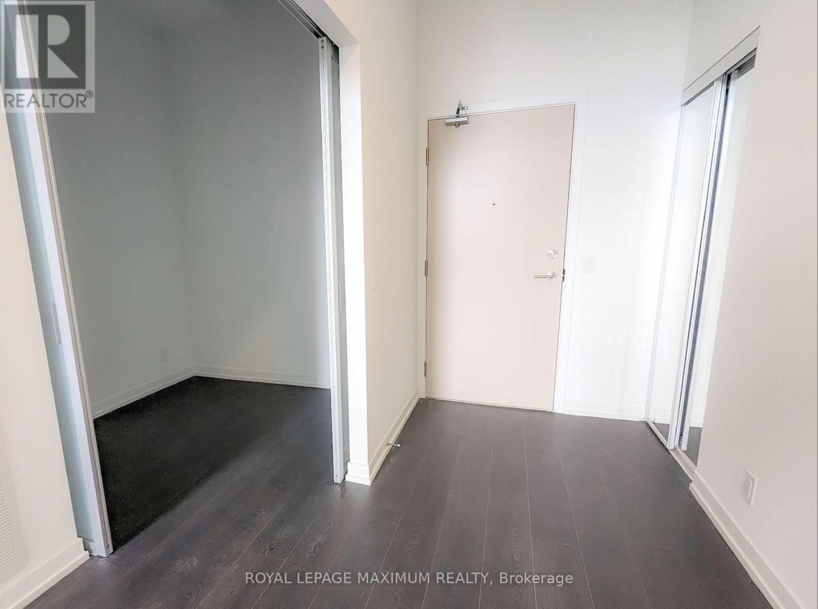 201 - 2020 BATHURST STREET Image 11