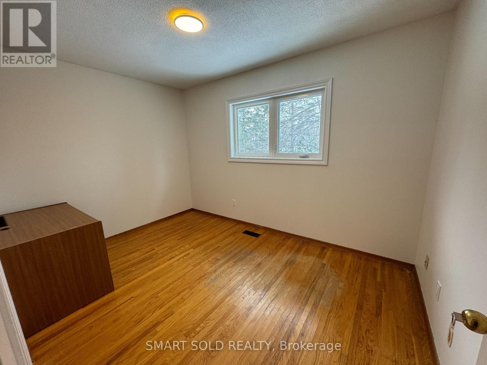 Upper - 20 BEDLE AVENUE Image 18