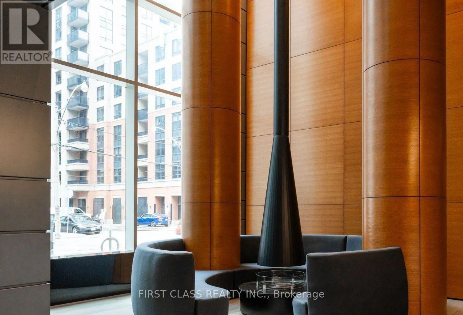 2010 - 68 SHUTER STREET Image 20