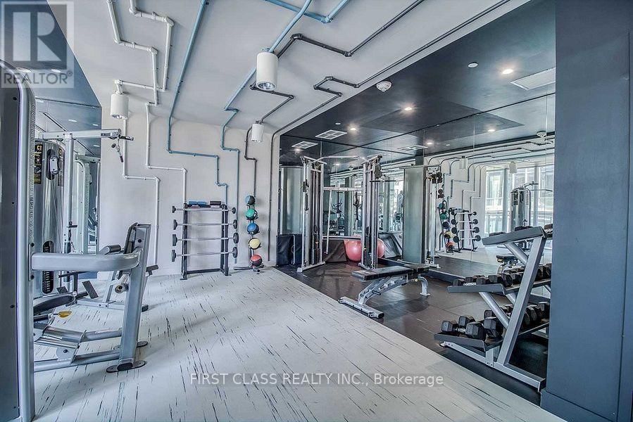 2010 - 68 SHUTER STREET Image 22