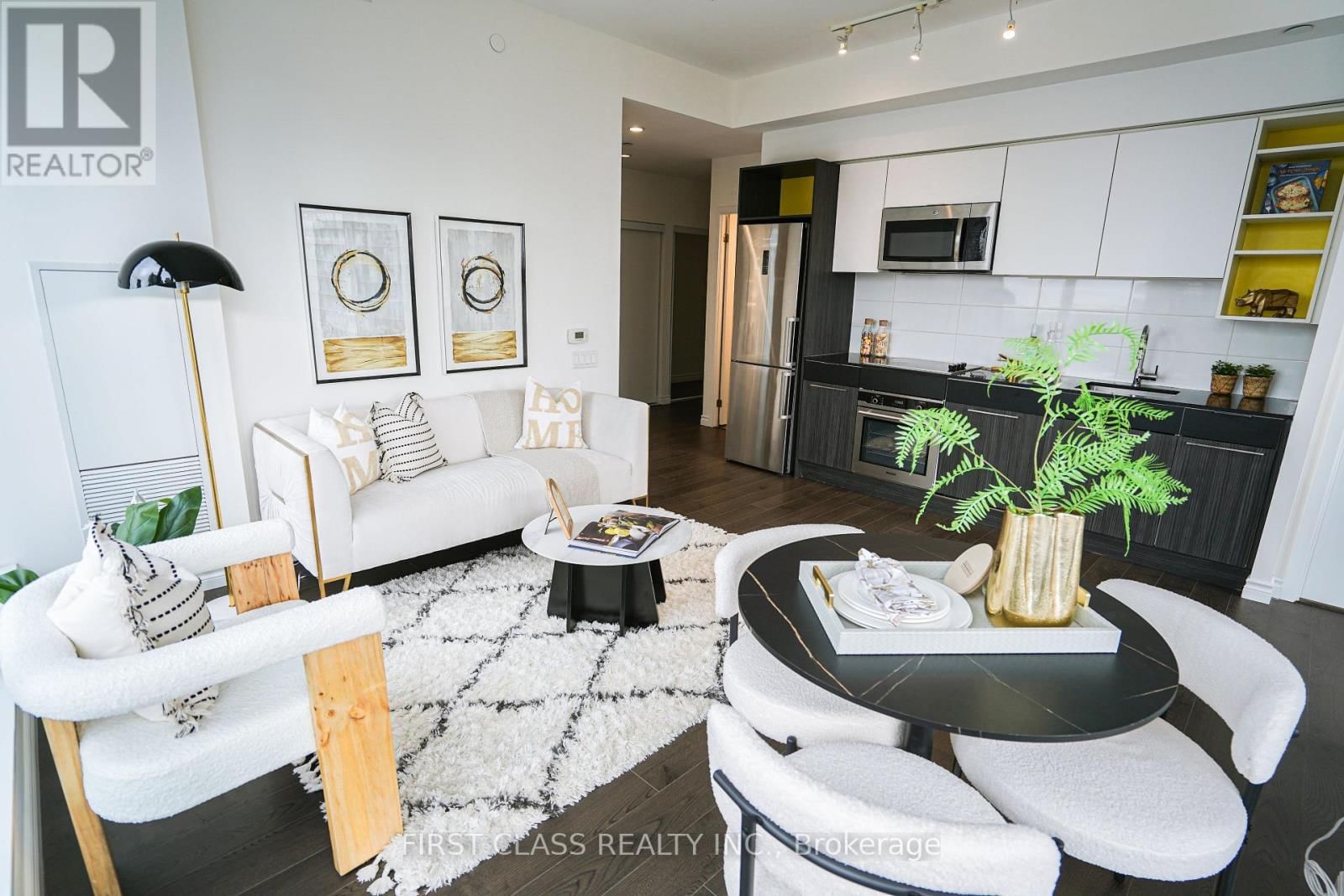 2010 - 68 SHUTER STREET Image 6