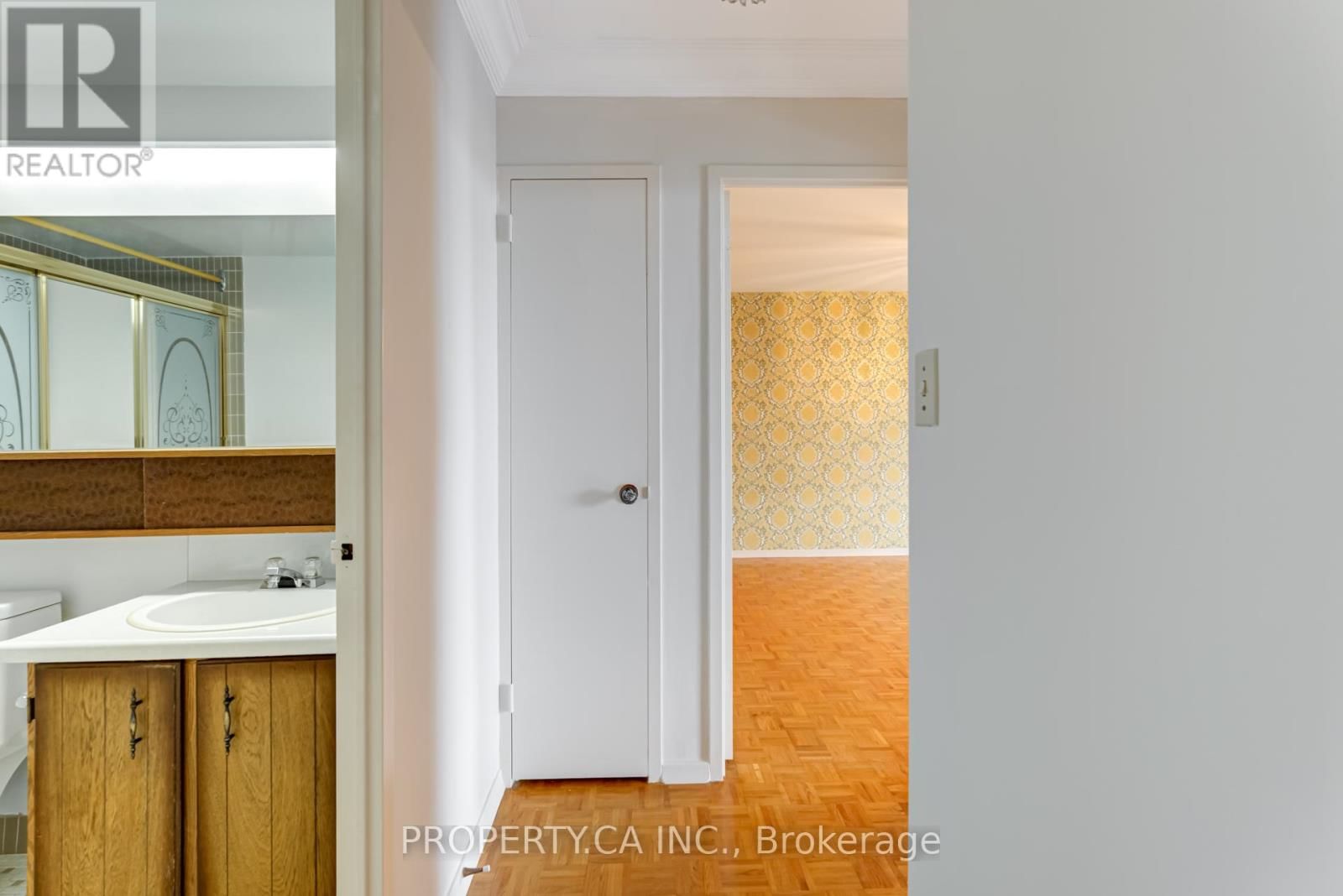 2606 - 135 ANTIBES DRIVE Image 13