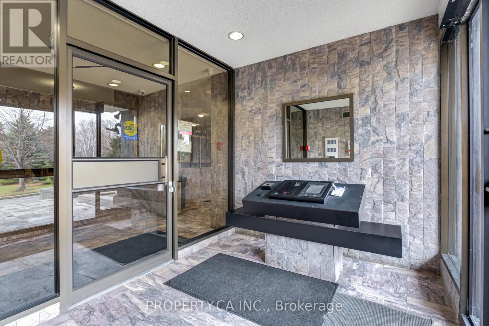 2606 - 135 ANTIBES DRIVE Image 3