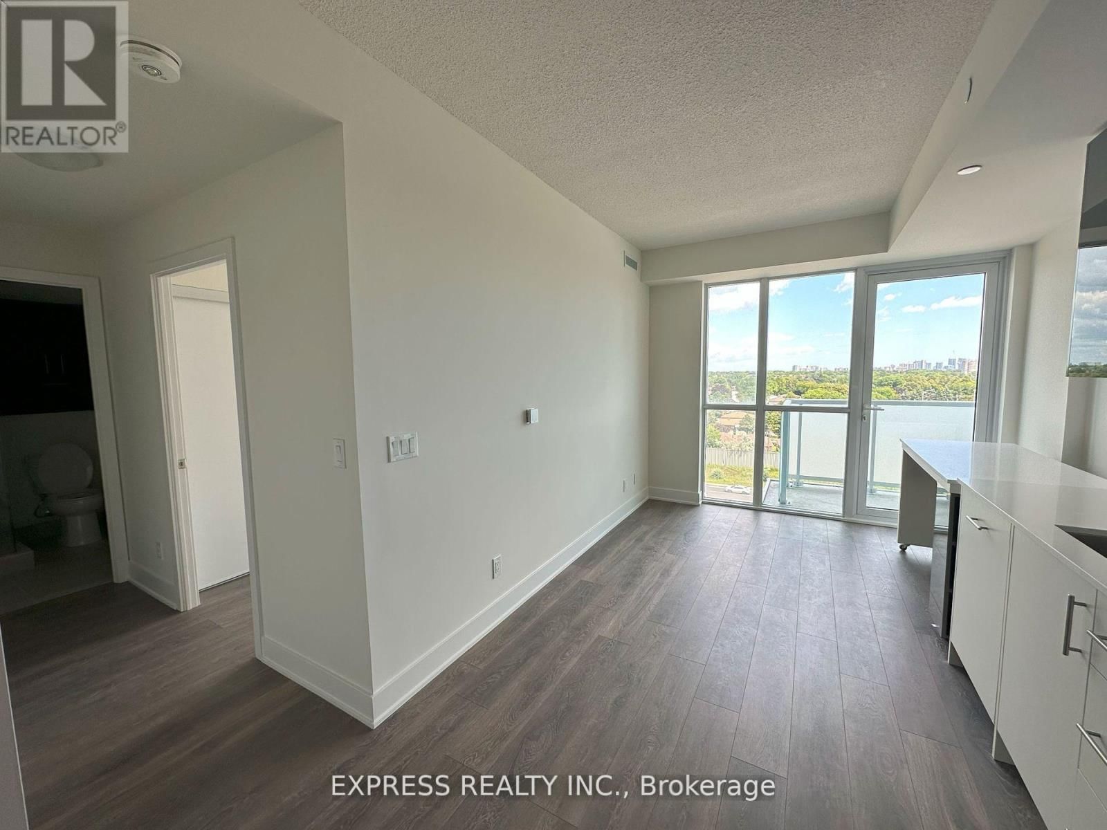 907 - 188 FAIRVIEW MALL DRIVE Image 20