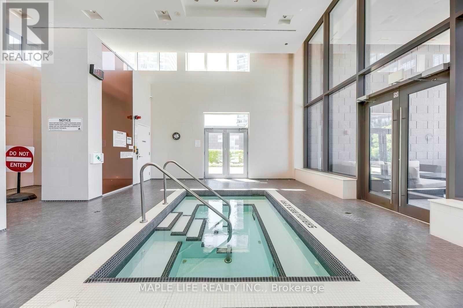 2502 - 121 MCMAHON DRIVE Image 12