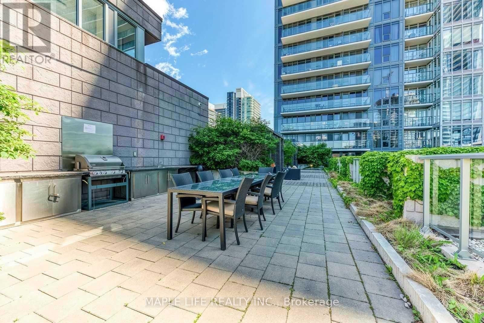 2502 - 121 MCMAHON DRIVE Image 13