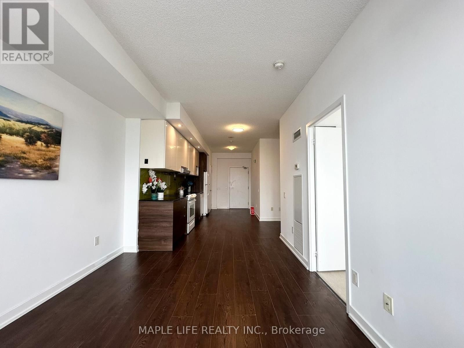 2502 - 121 MCMAHON DRIVE Image 9