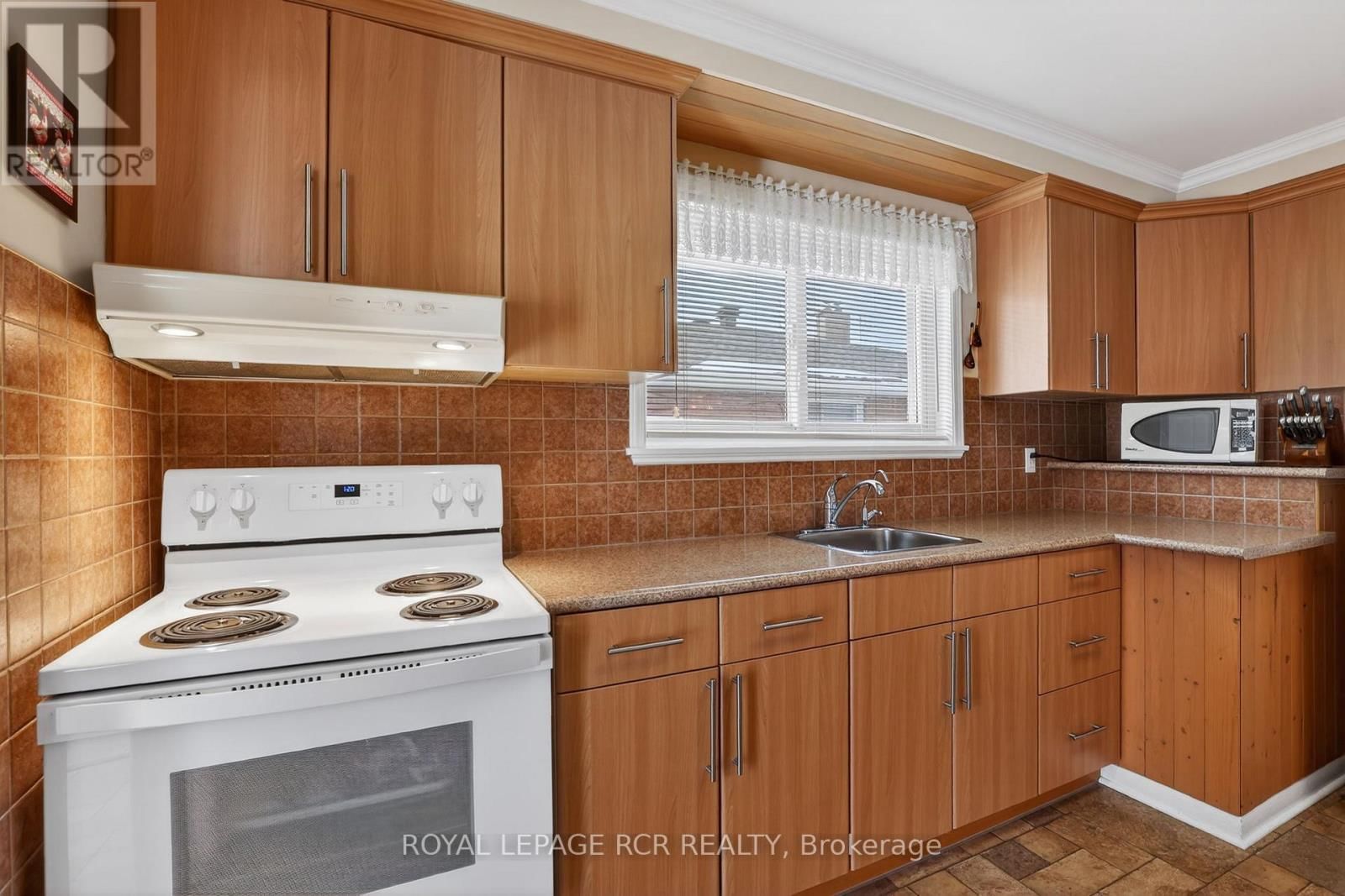 6 AILSA CRAIG COURT Image 14