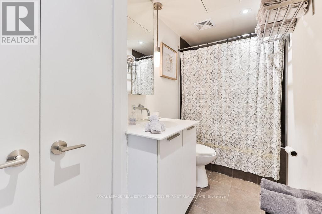 207 - 650 KING STREET WEST Image 13