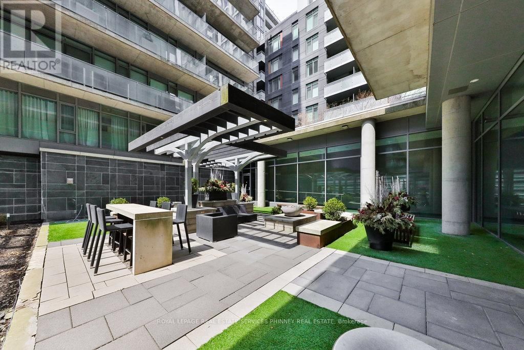 207 - 650 KING STREET WEST Image 19