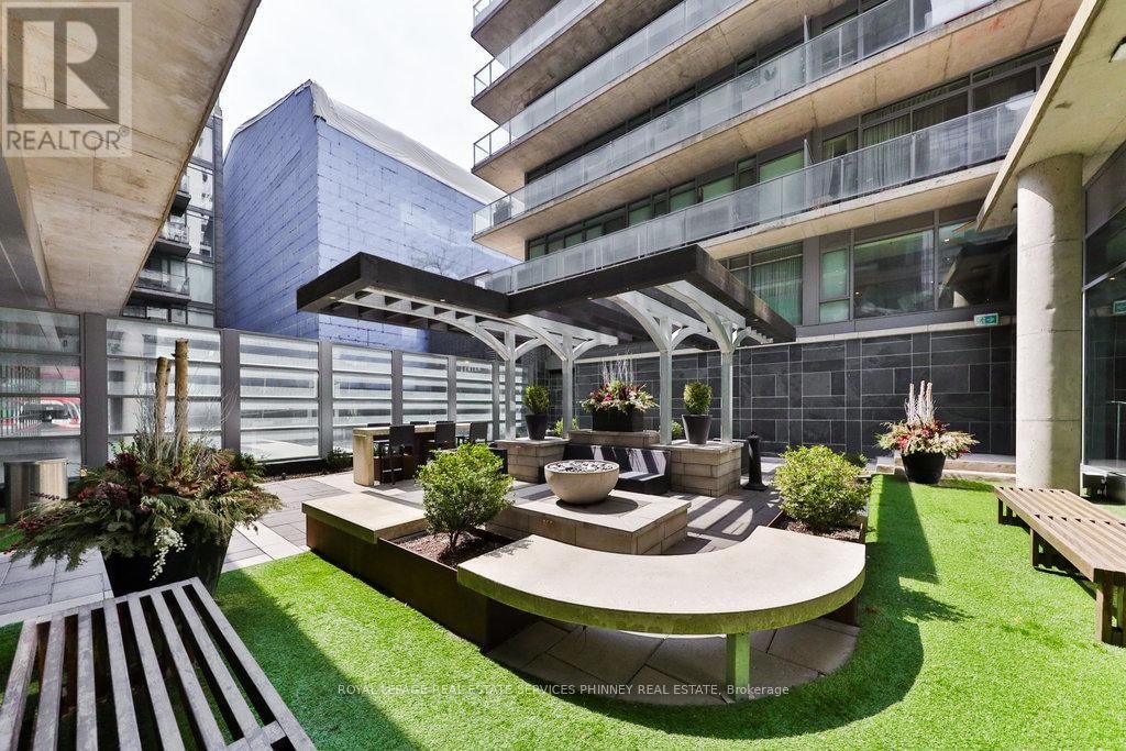 207 - 650 KING STREET WEST Image 20