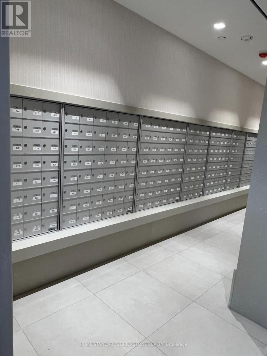 1612 - 2020 BATHURST STREET Image 20