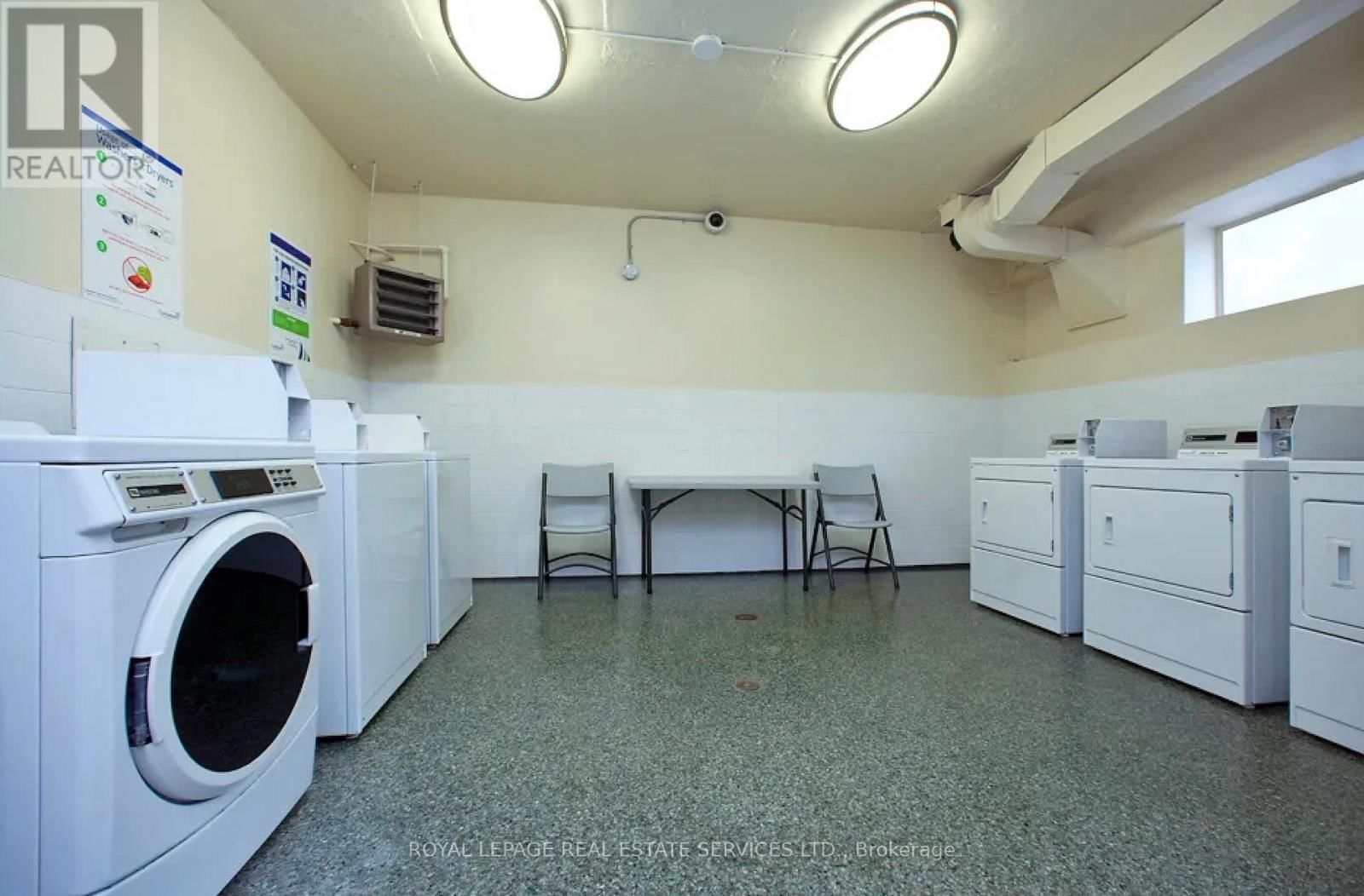 1001 - 565 AVENUE ROAD Image 10