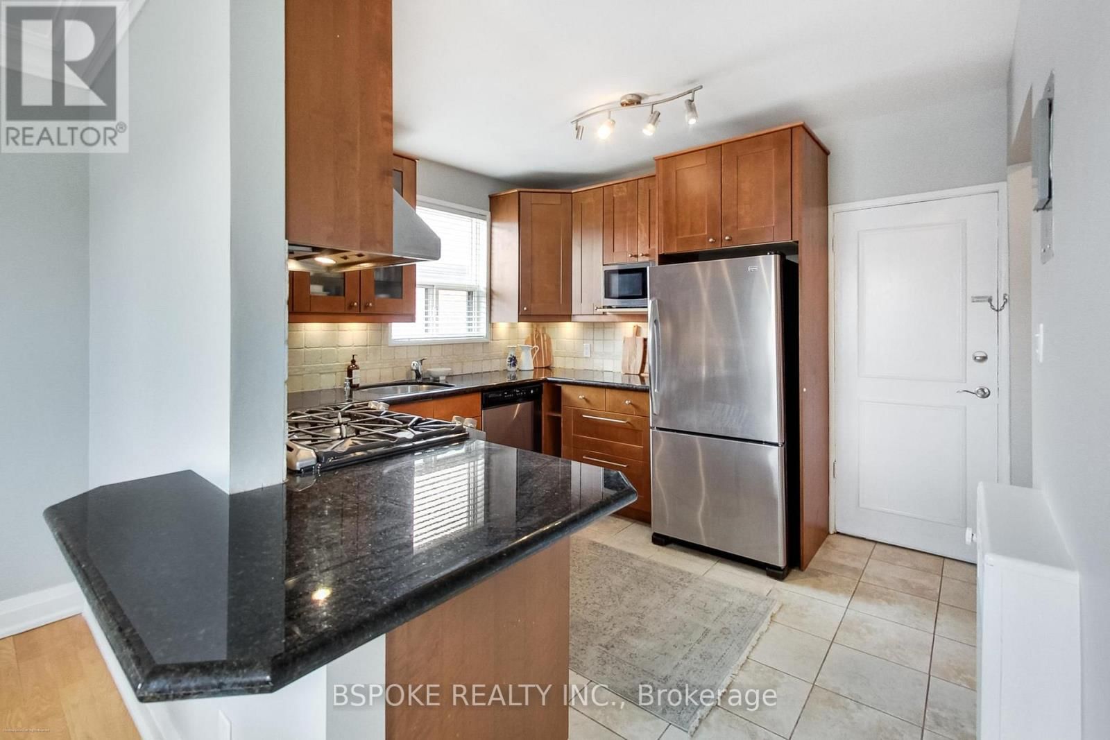 3 - 7 WARWICK AVENUE Image 11