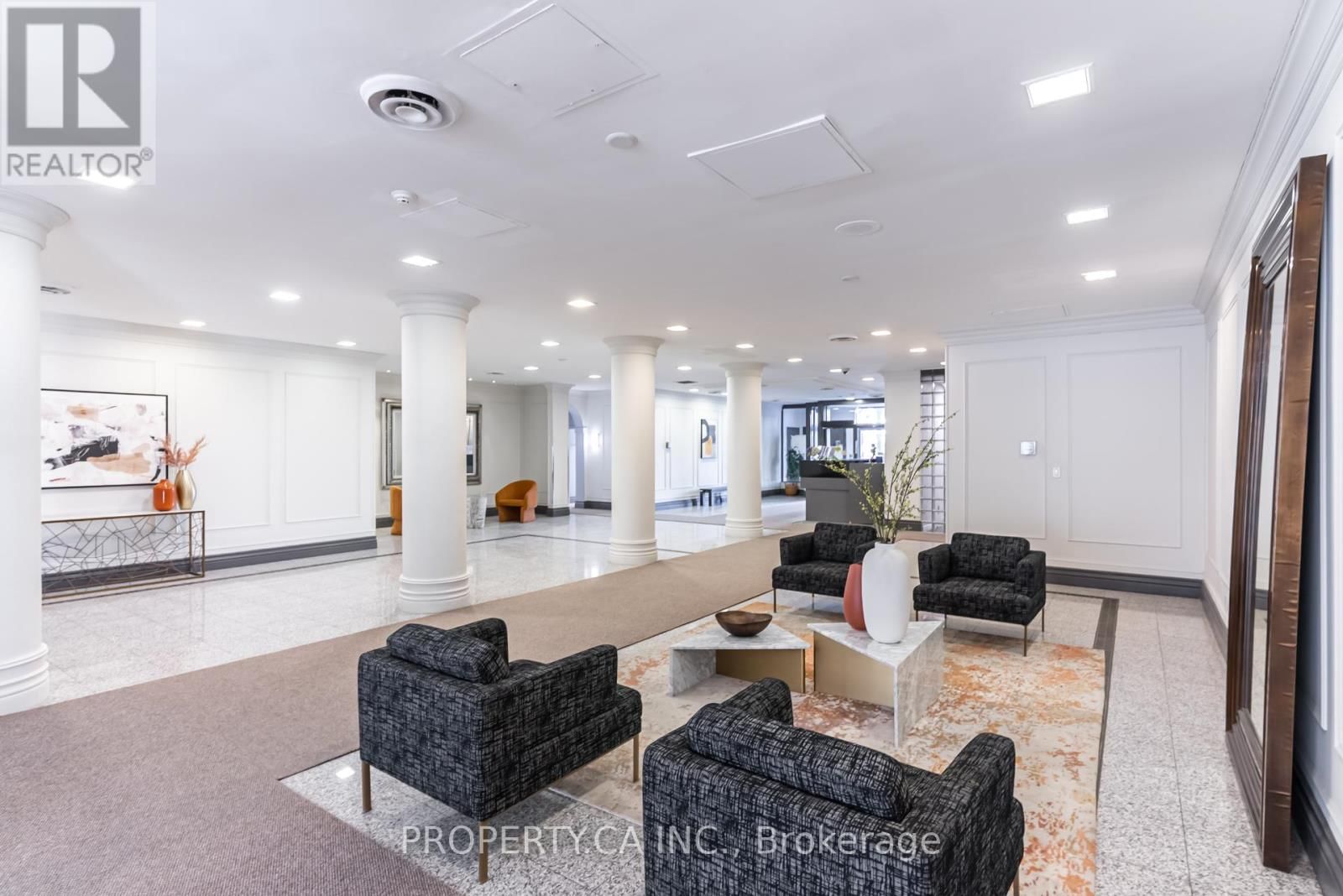 1401 - 7 BISHOP AVENUE Image 34