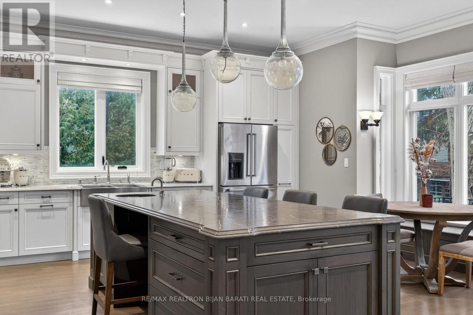 97 BURNETT AVENUE Image 17