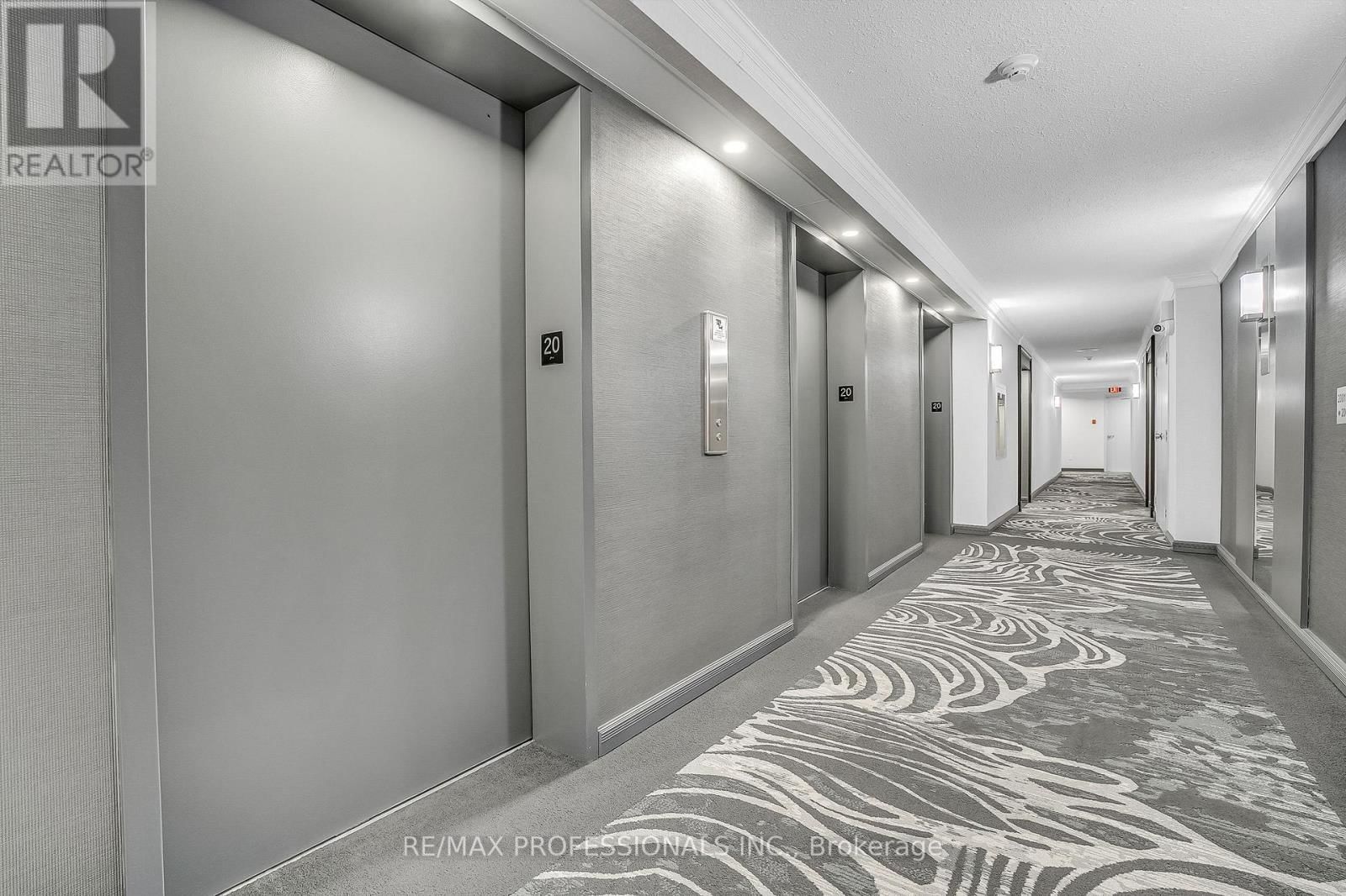 2005 - 33 ELMHURST AVENUE Image 5