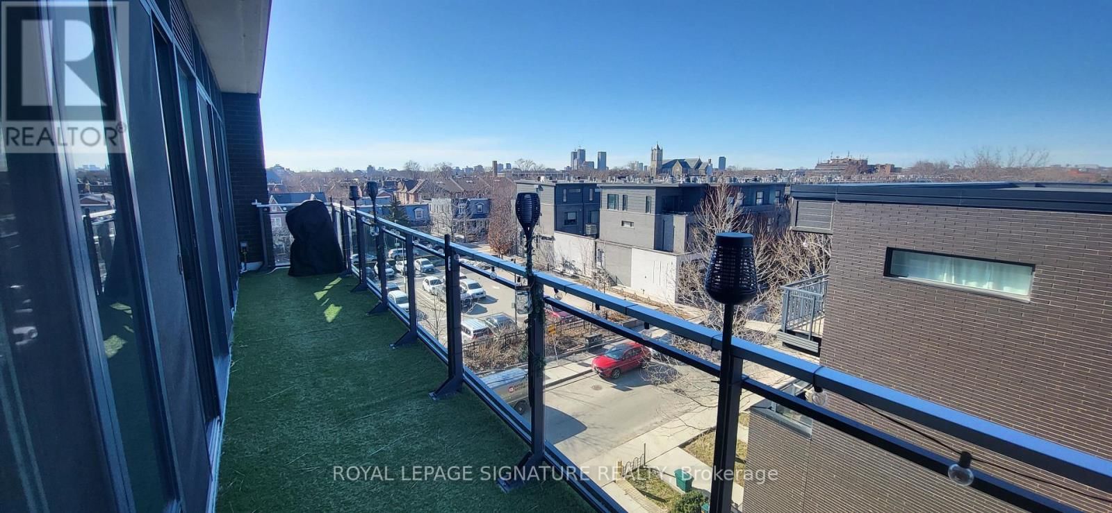 415 - 205 MANNING AVENUE Image 21