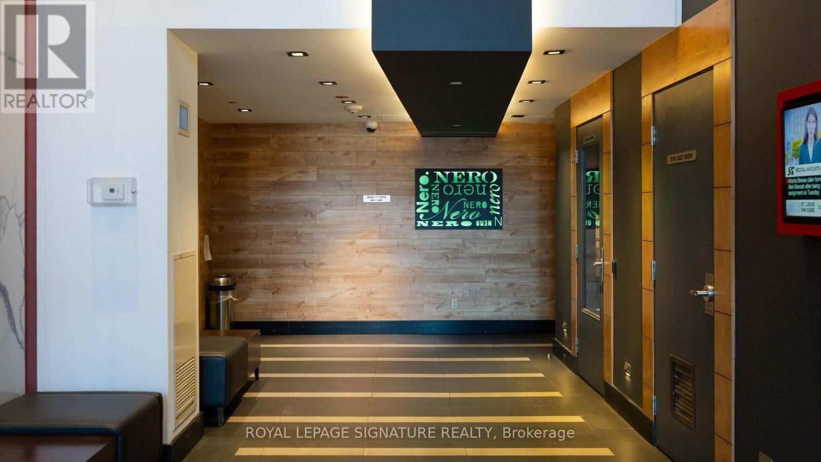 415 - 205 MANNING AVENUE Image 5