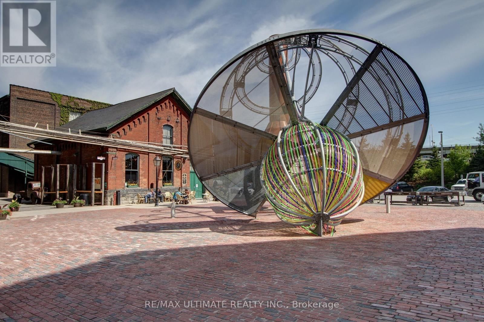 3011 - 35 PARLIAMENT AVENUE Image 32