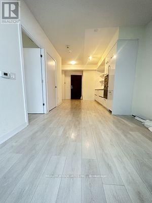 3104 - 2221 YONGE STREET Image 6