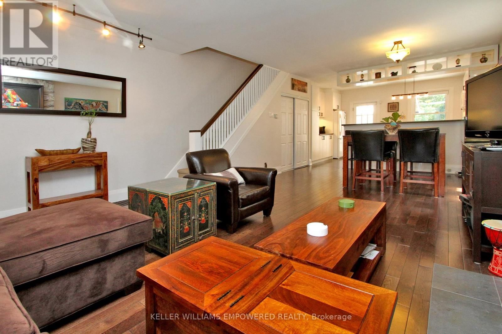 51 RAWLINSON AVENUE Image 5