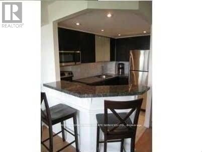 1204 - 40 SCOLLARD STREET Image 3