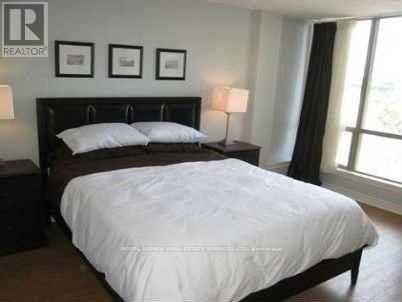 1204 - 40 SCOLLARD STREET Image 4