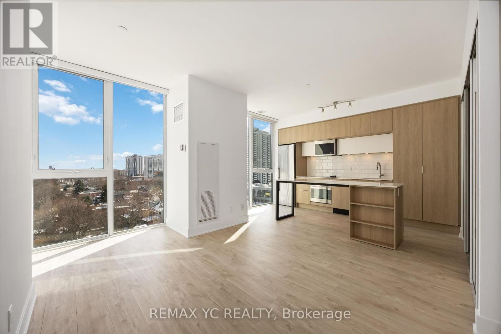 801 - 1 BELSIZE DRIVE Image 1