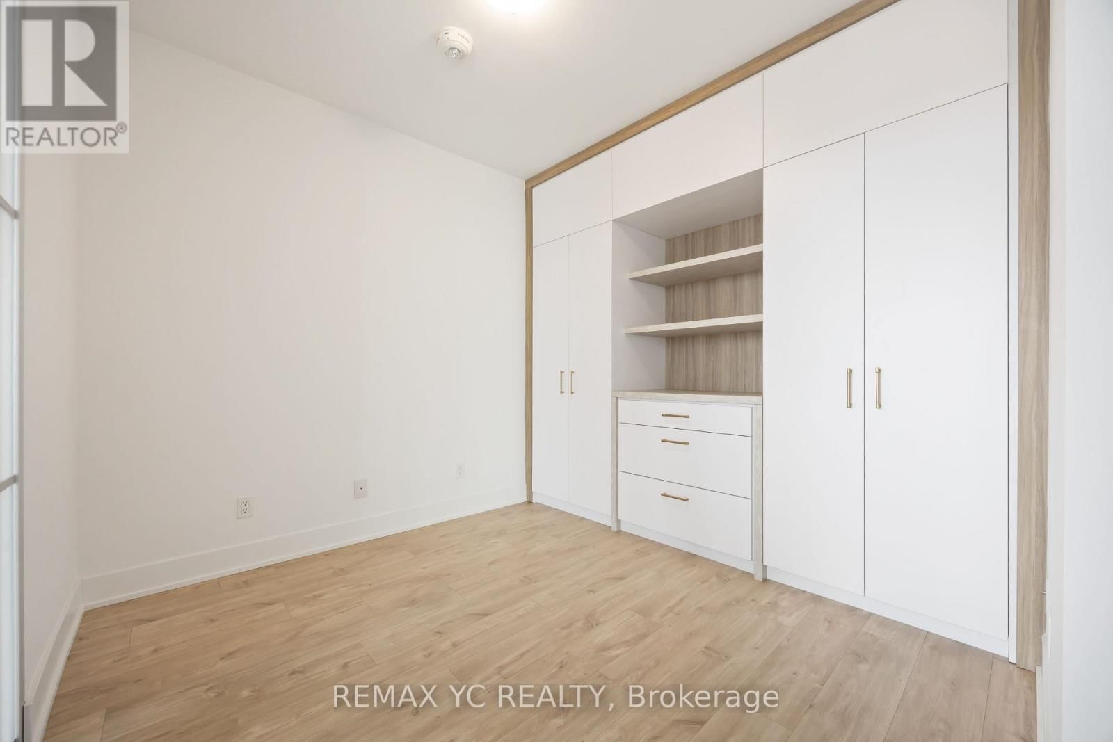 801 - 1 BELSIZE DRIVE Image 18