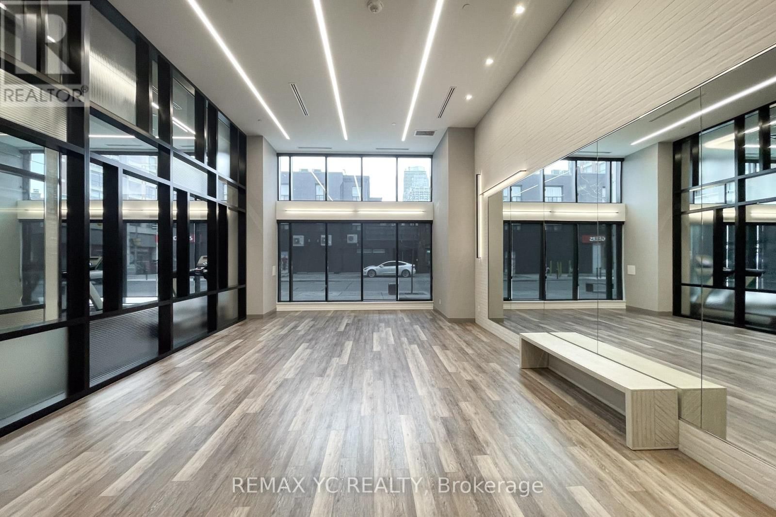 801 - 1 BELSIZE DRIVE Image 32