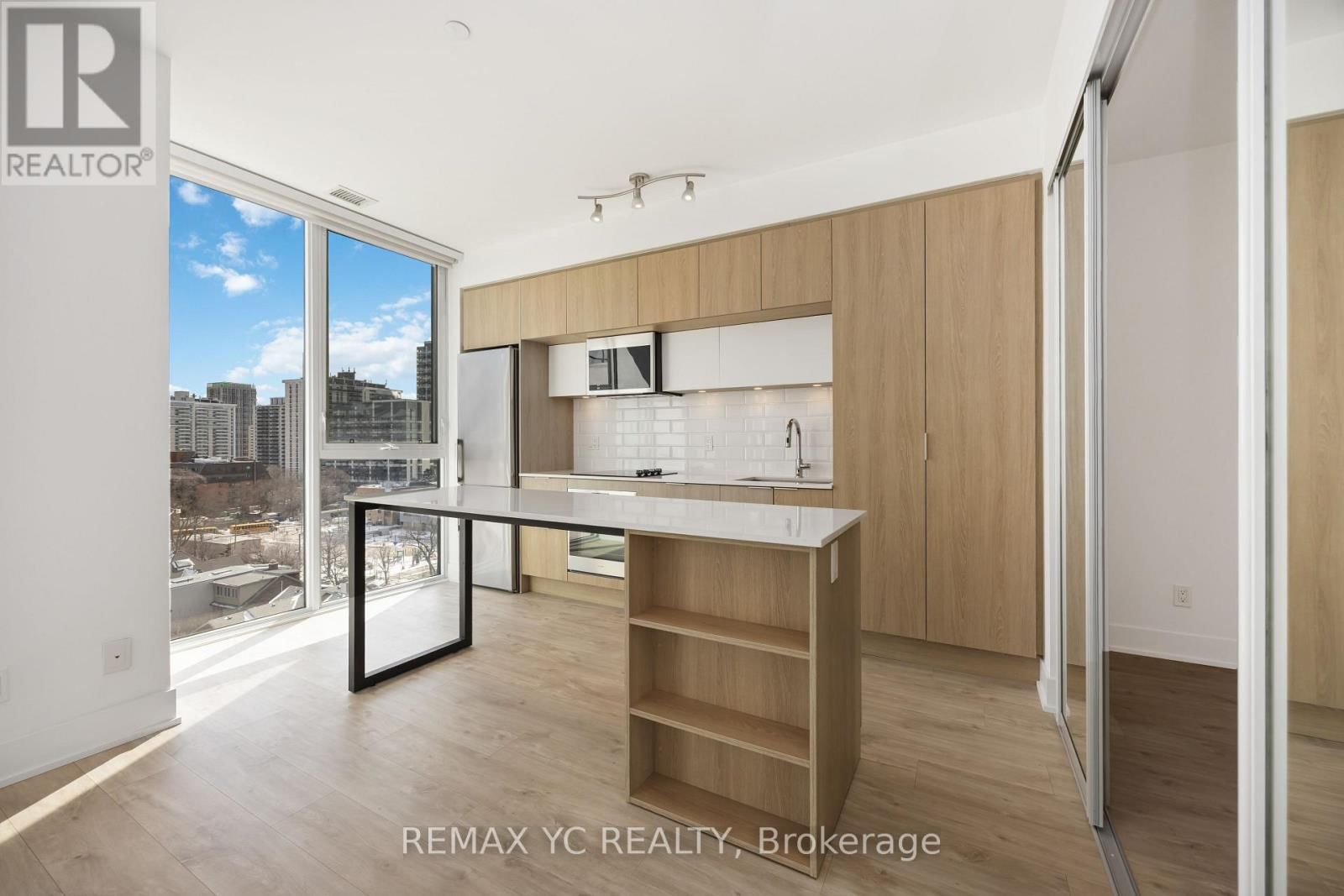 801 - 1 BELSIZE DRIVE Image 5