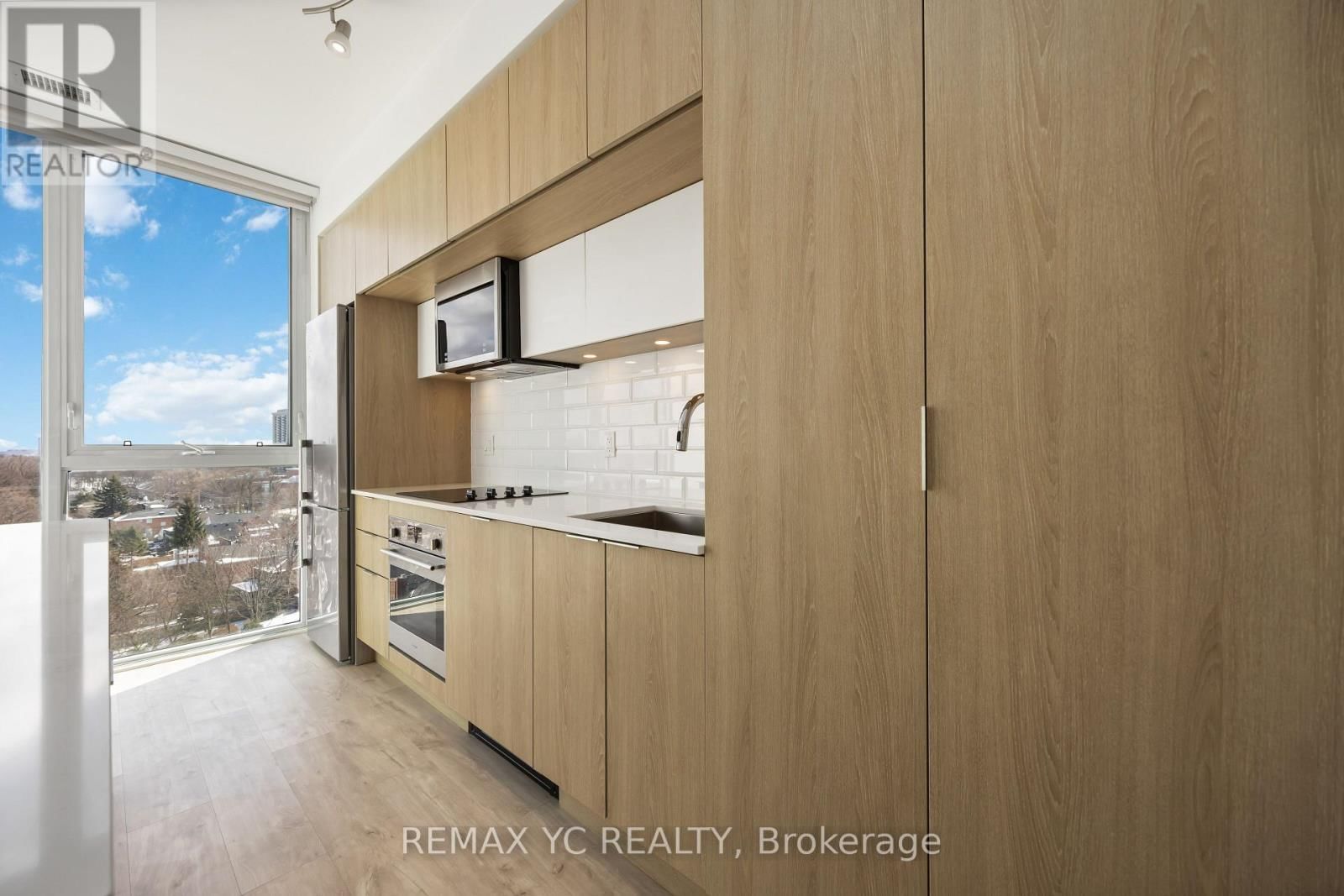 801 - 1 BELSIZE DRIVE Image 6