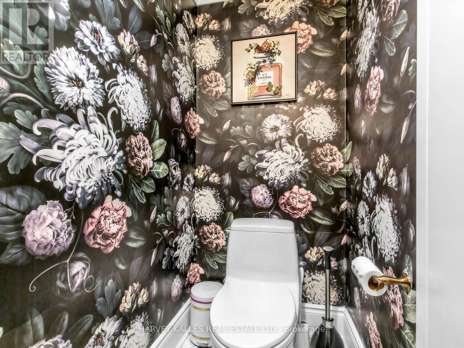 420 - 34 WESTERN BATTERY ROAD Image 14