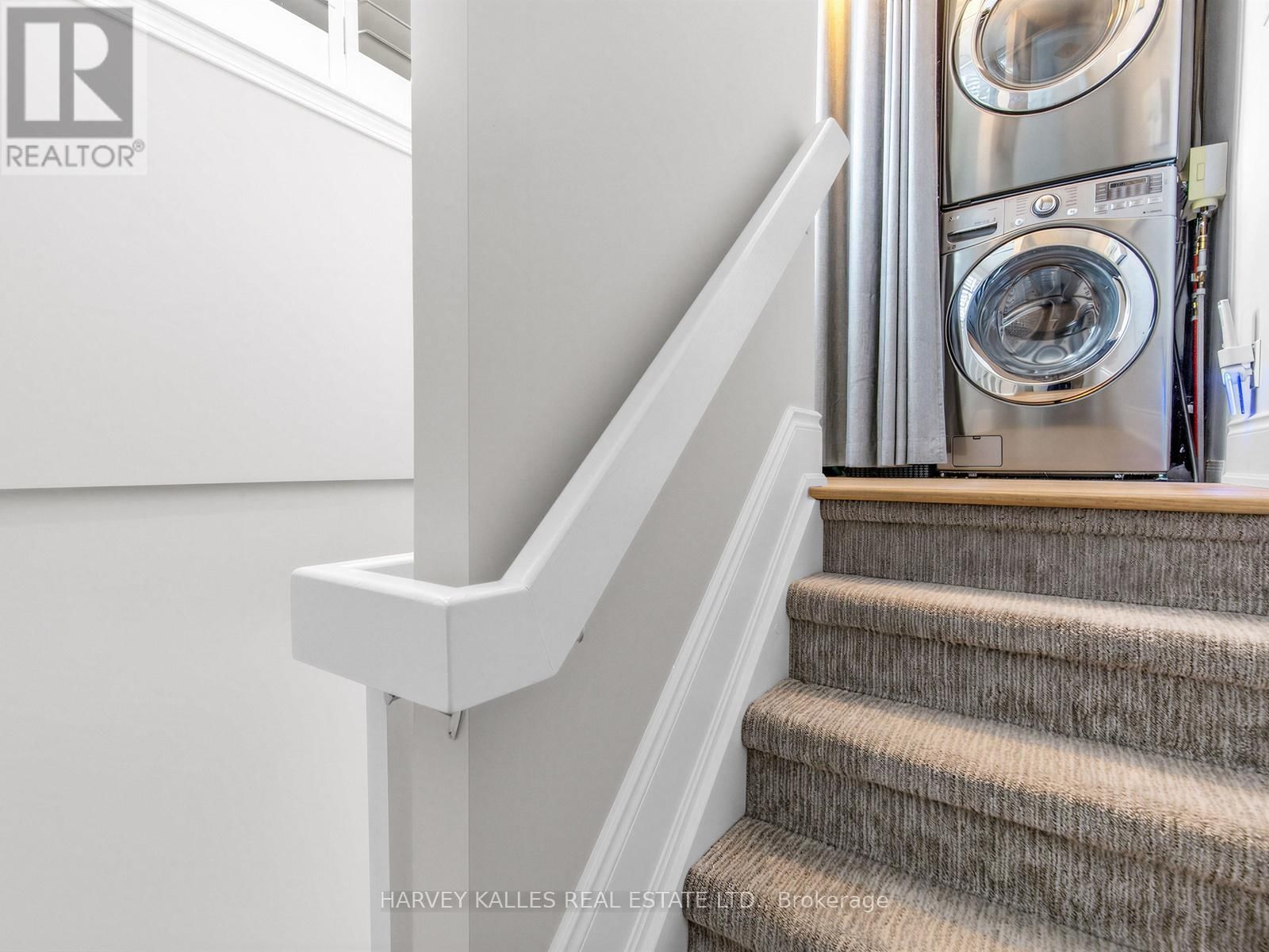 420 - 34 WESTERN BATTERY ROAD Image 21