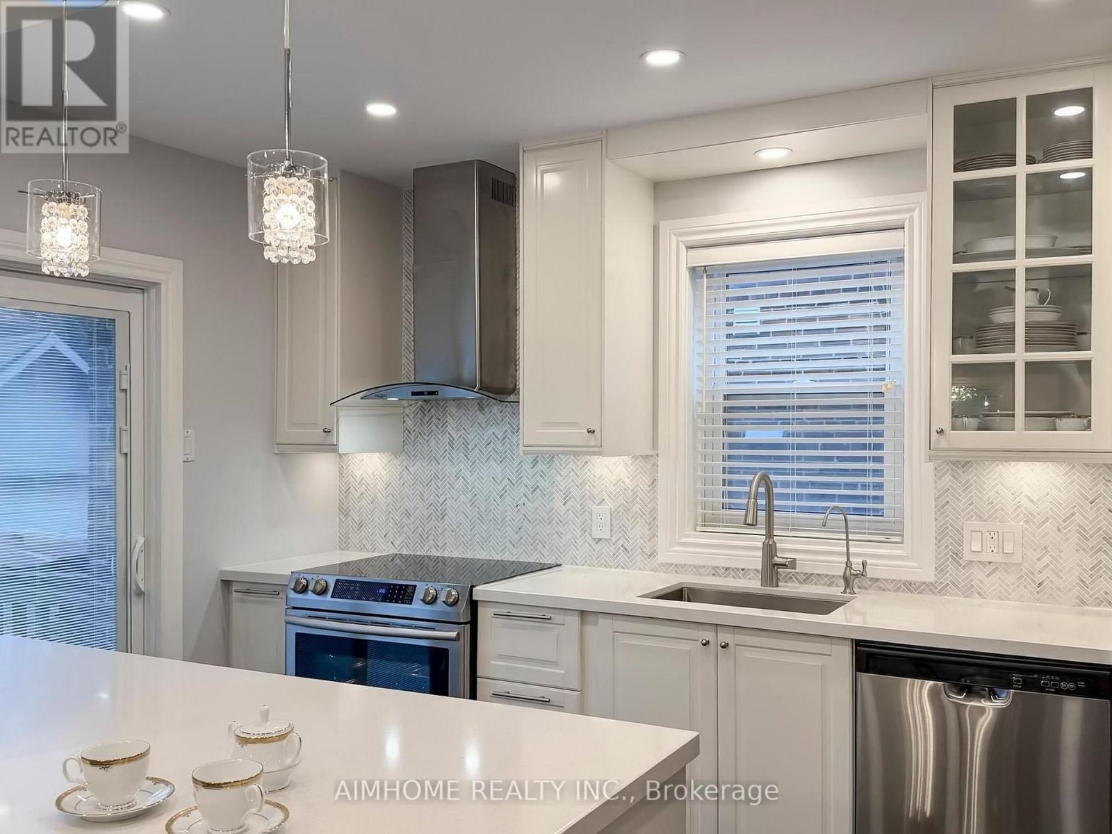 39 BRENTCLIFFE ROAD Image 12