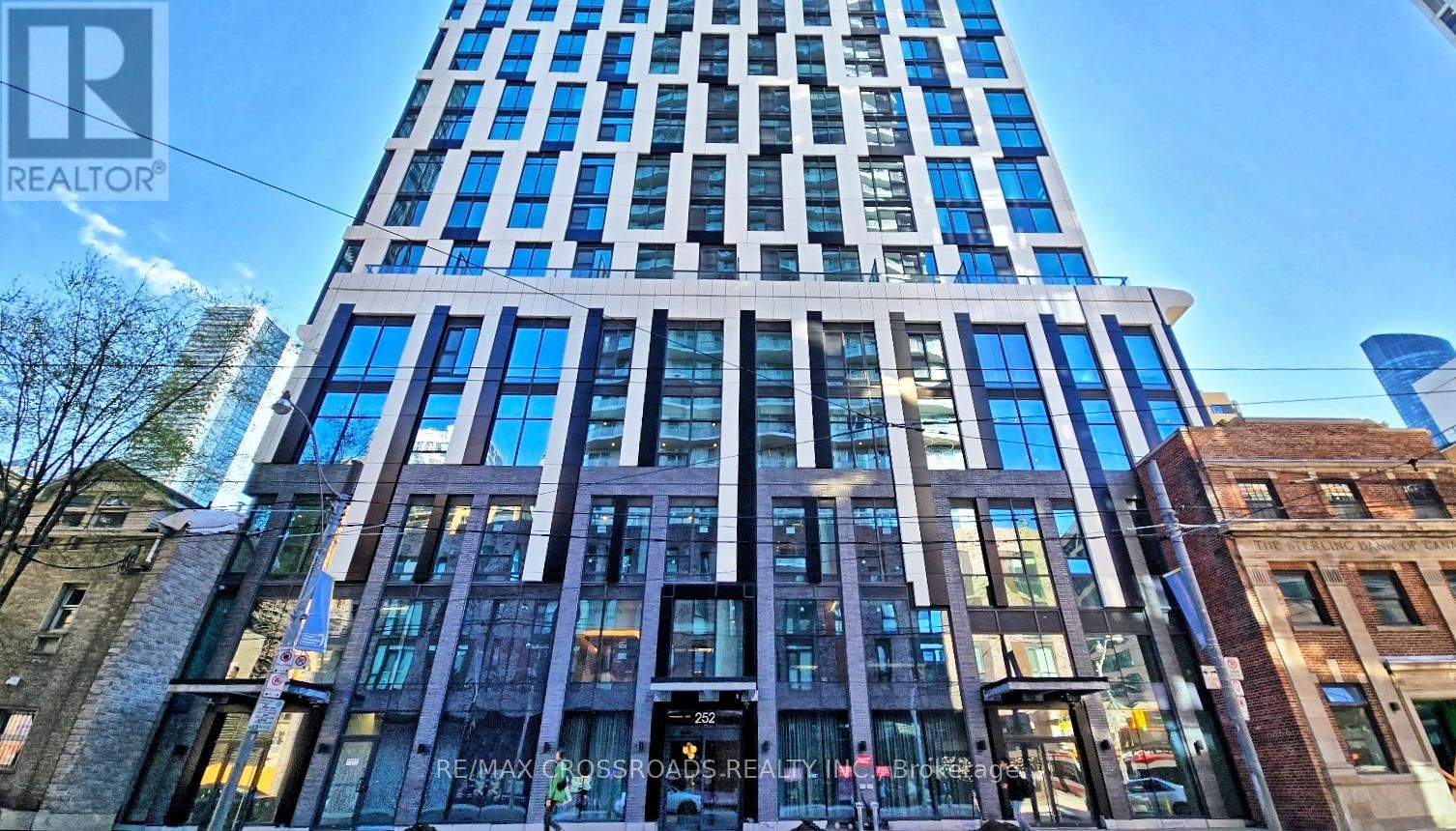 4310 - 252 CHURCH STREET Image 1