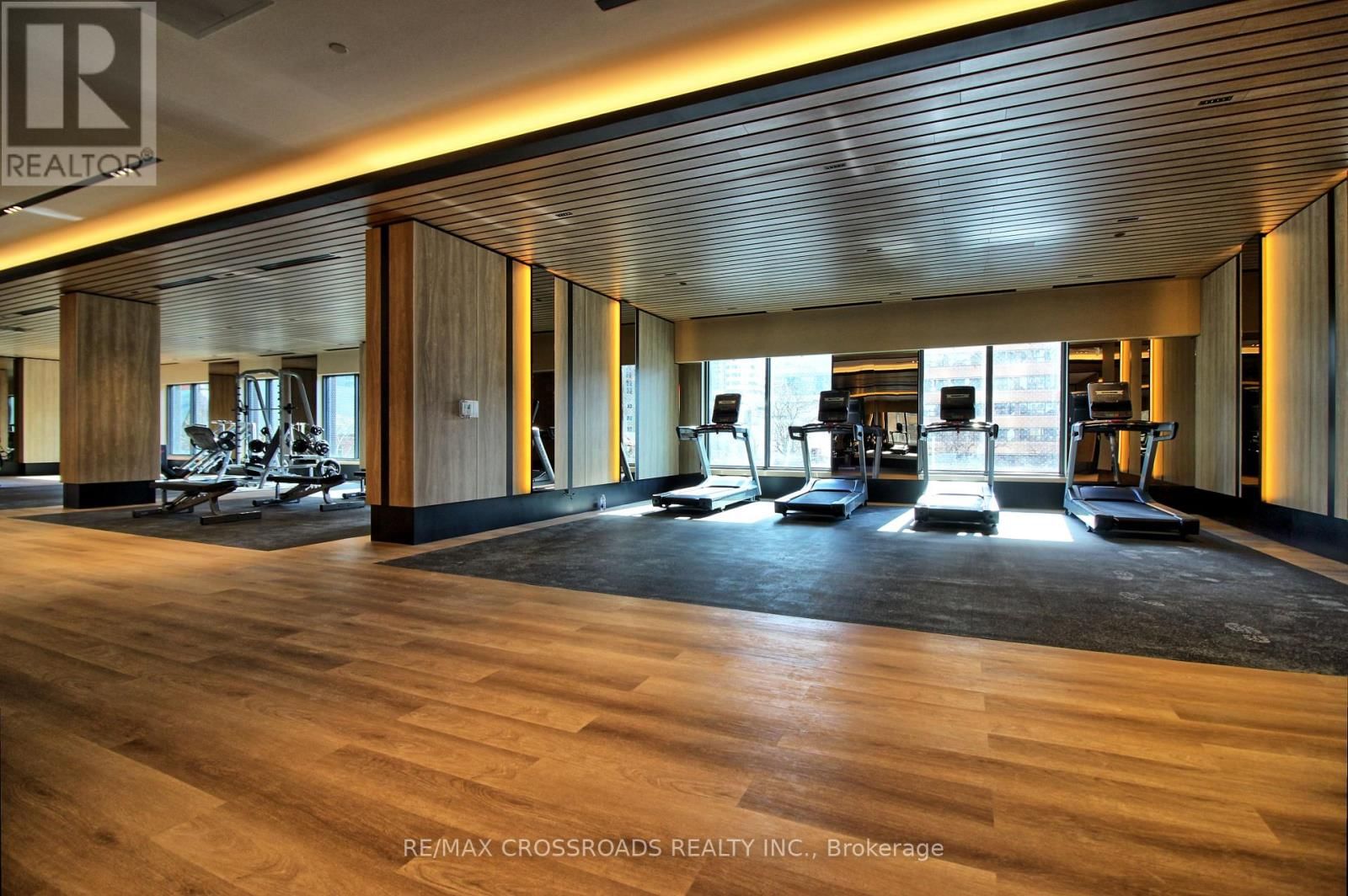 4310 - 252 CHURCH STREET Image 15