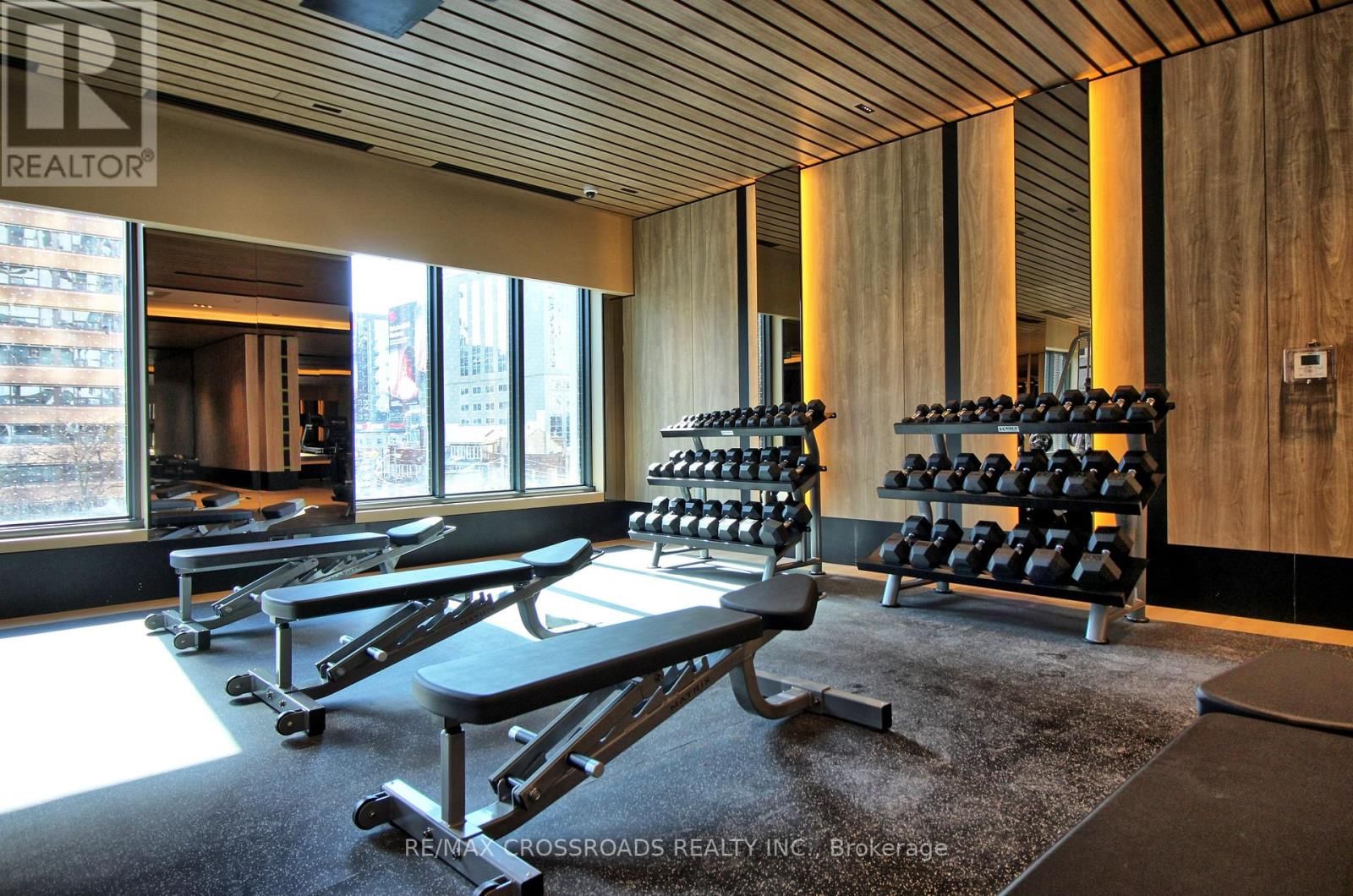 4310 - 252 CHURCH STREET Image 16