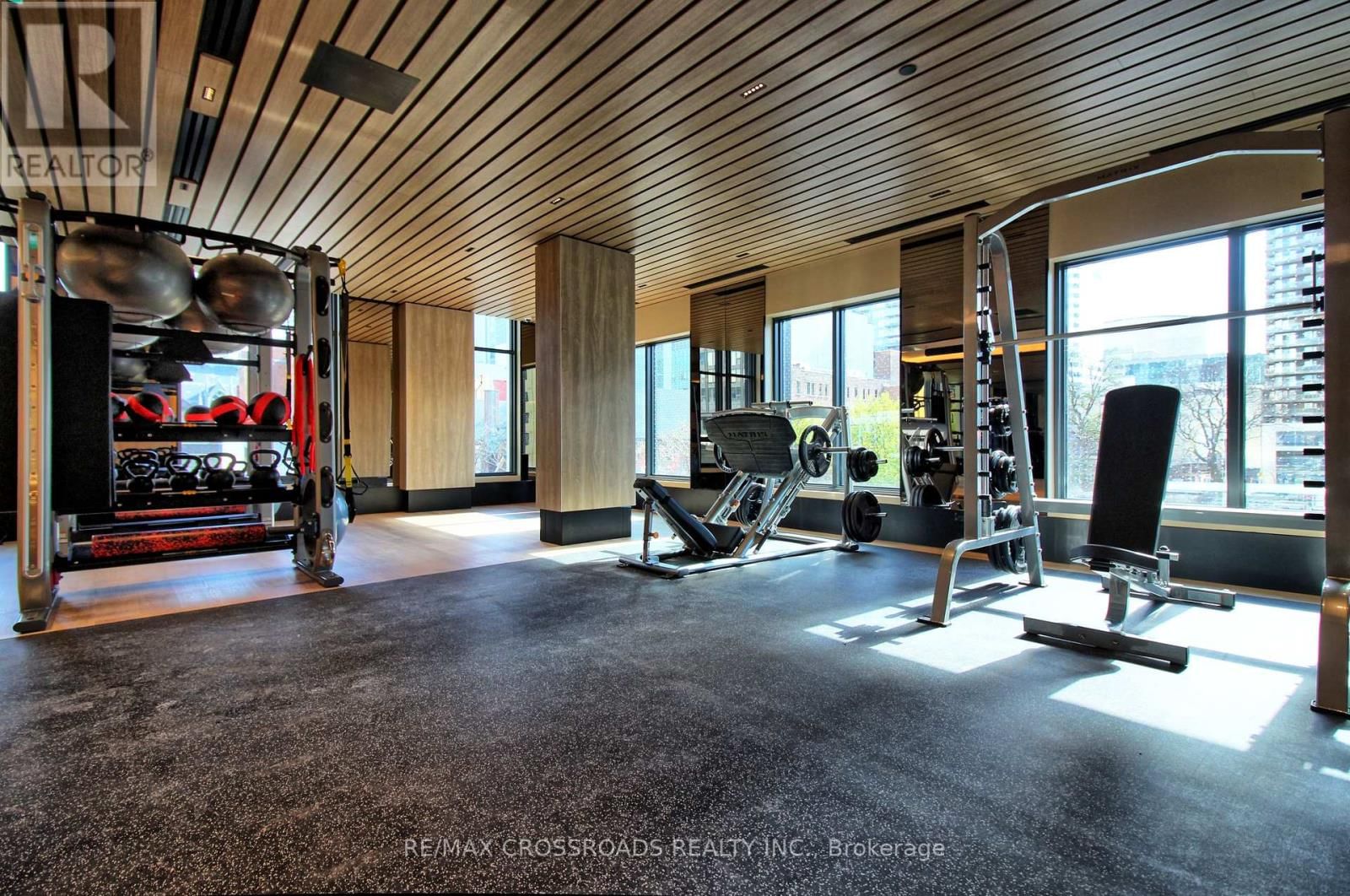 4310 - 252 CHURCH STREET Image 17