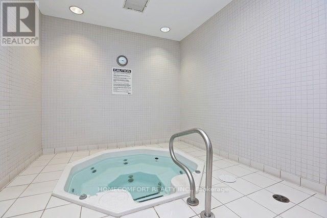 312 - 18 PARKVIEW AVENUE Image 16