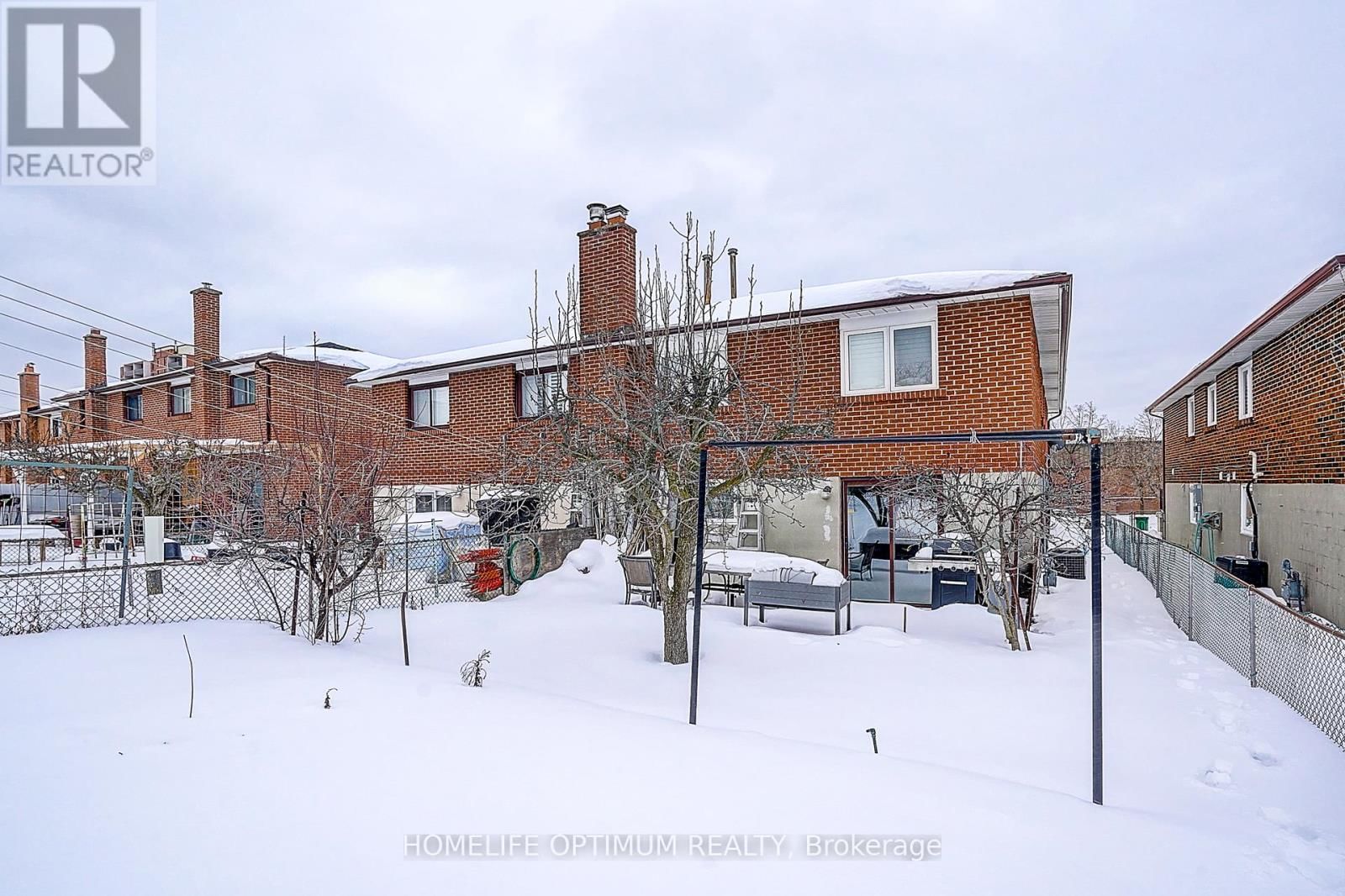 58 HAZELNUT CRESCENT NORTH Image 14